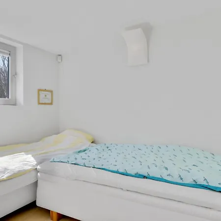 Vakantiehuis Three-bedroom In Dronningmølle