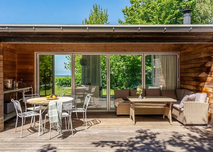 בית נופש Three-bedroom In Dronningmølle